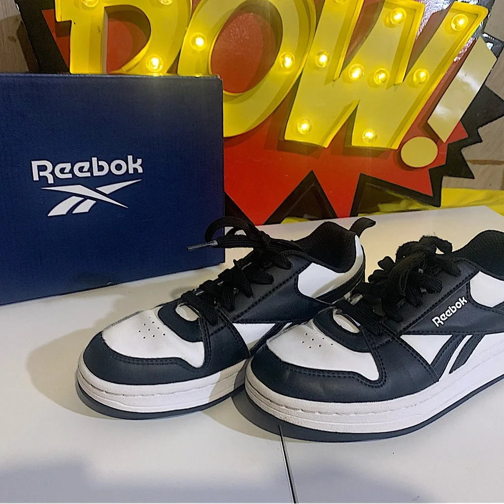 Reebok Royal Prime 2.0 Boys Size 13 Black/White Athletic Sneakers Used With Box